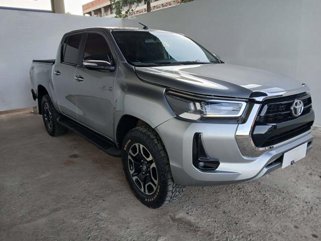 TOYOTA HILUX 2022