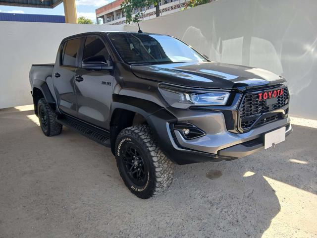 TOYOTA HILUX 2024