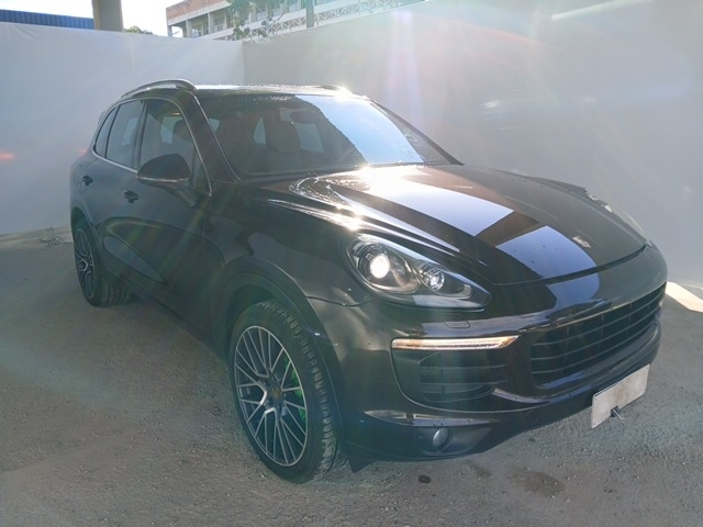 CAYENNE V6 2016